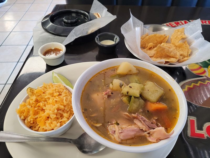 Taqueria y Restaurant los Jalisciences food